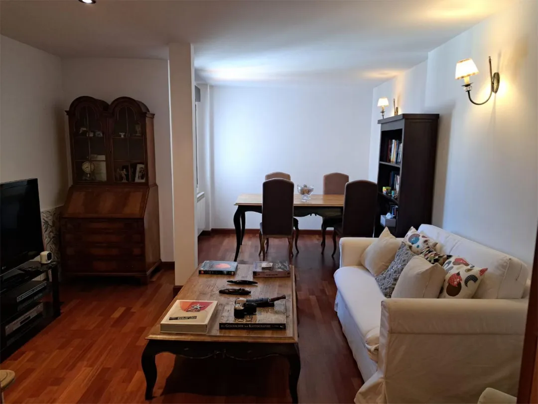 Piso en  Calle Sánchez Arjona 16 - Foto 4