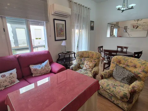 Piso en calle Antonio Maura, 43