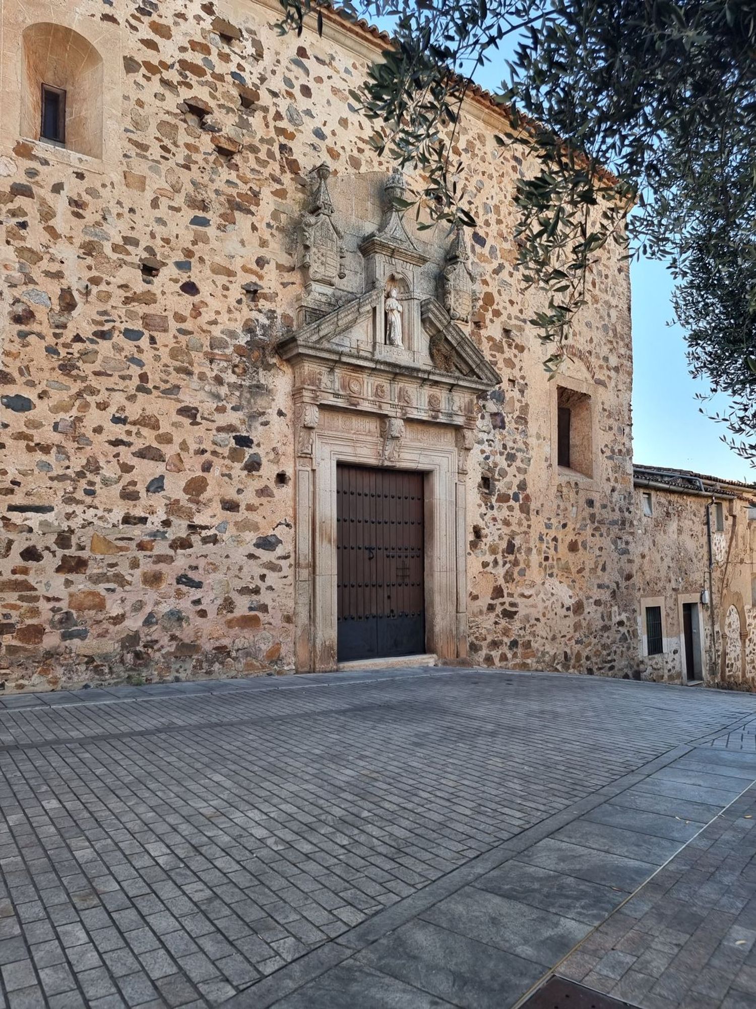 Estudio en calle Pizarro, 23