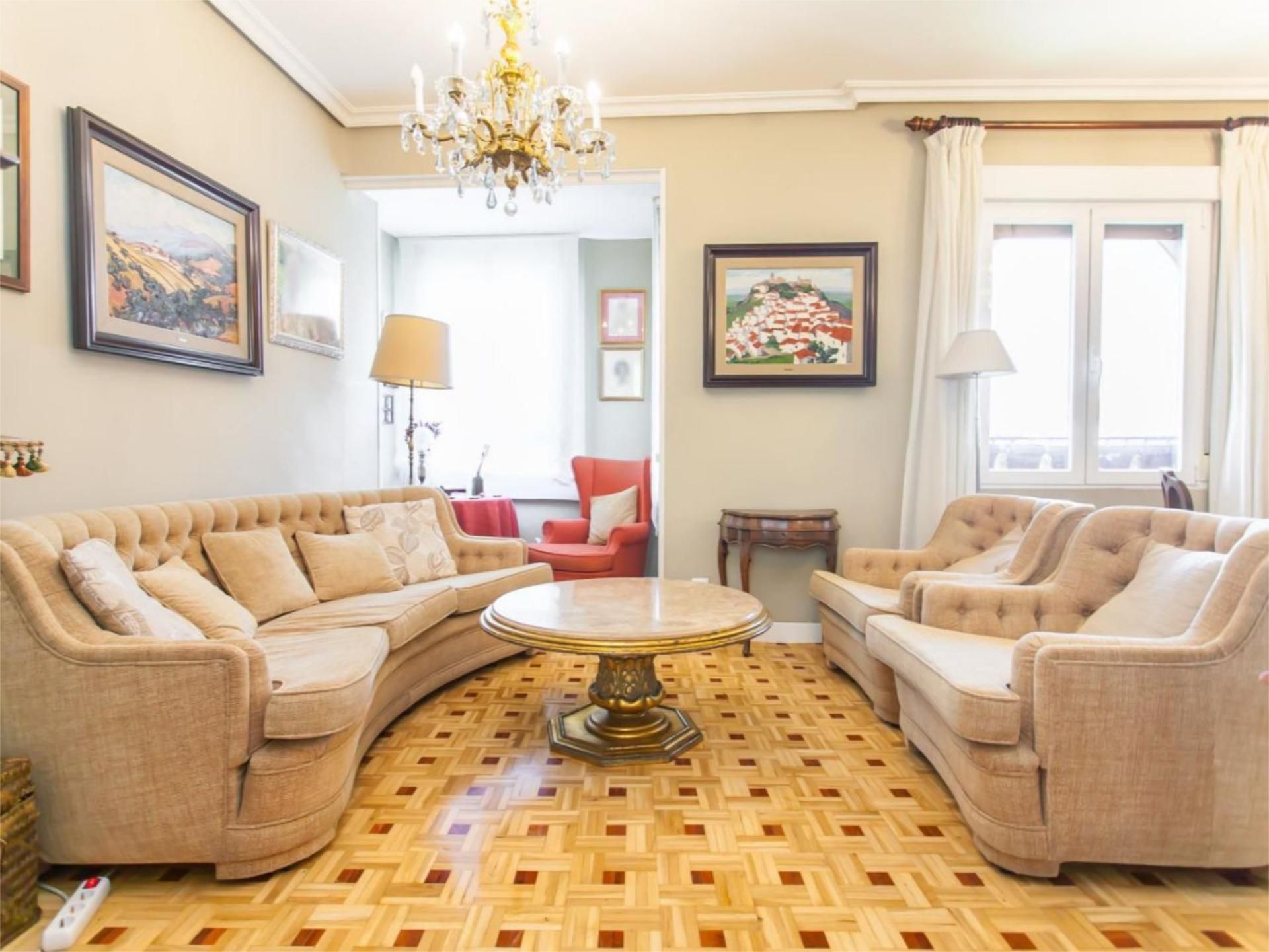 Piso en  Calle del General Álvarez de Castro 32