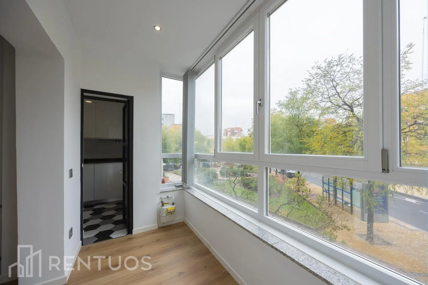 Piso en calle de la del Manojo de Rosas - Foto 10