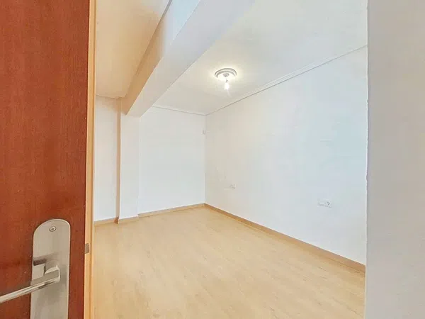 Piso en Barrio Fonteta de Sant Lluìs - Foto 8