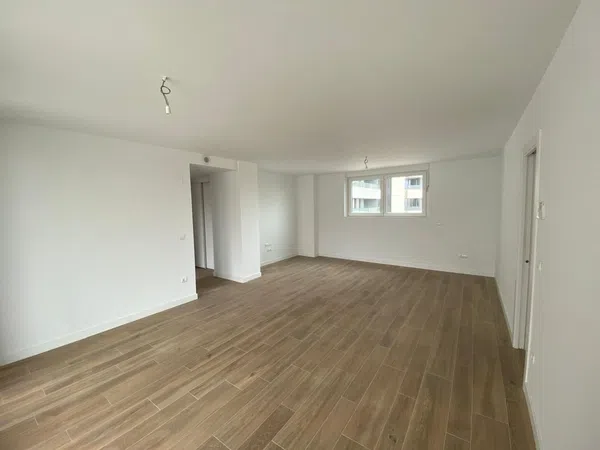 Piso en avenida de Navarra, 74 - Foto 2