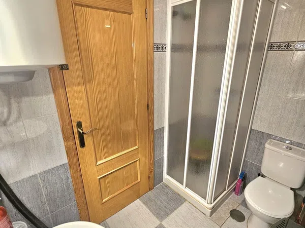 Chalet pareado en Calle Leman, 5, Zona Lago - Los Almendros - Foto 15