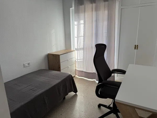 Piso en Calle Músico Ziryab, 12, Cercadilla - Medina Azahara - Foto 4
