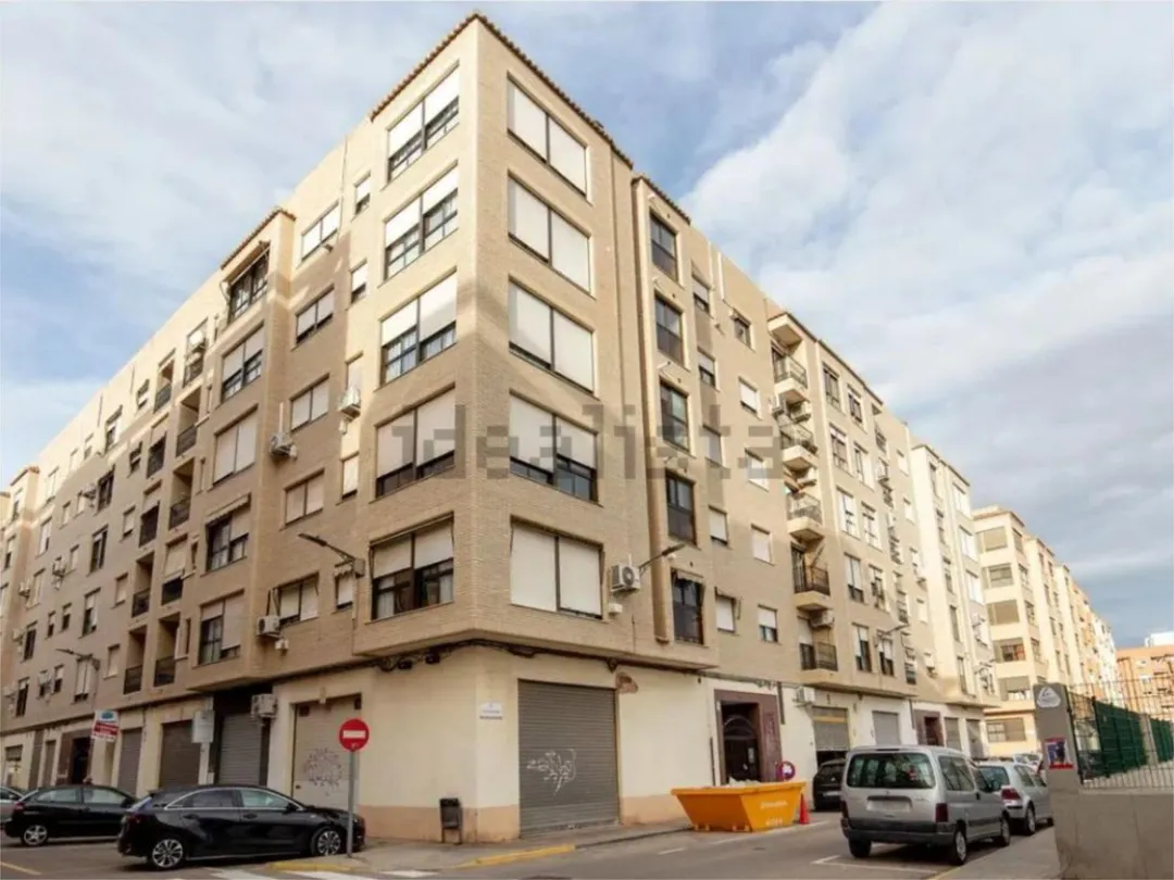 Piso en  Carrer de Carmen Estellés 10 - Foto 31