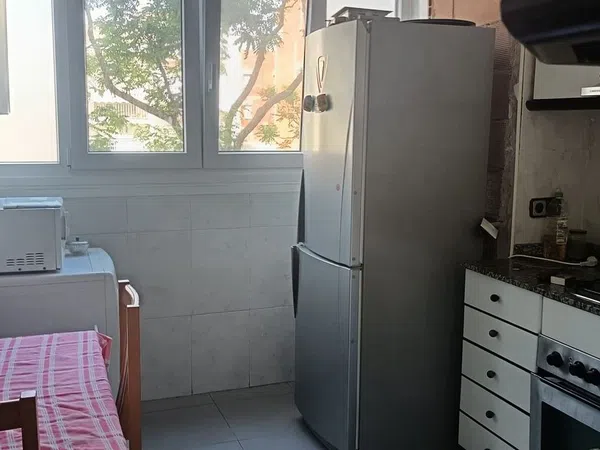Piso en Llefià - Foto 6