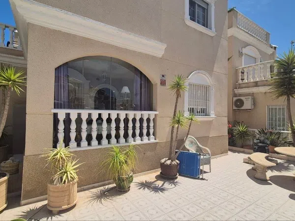 Casa o chalet independiente en Calle Panticosa, 4, Zona Lago - Los Almendros - Foto 5