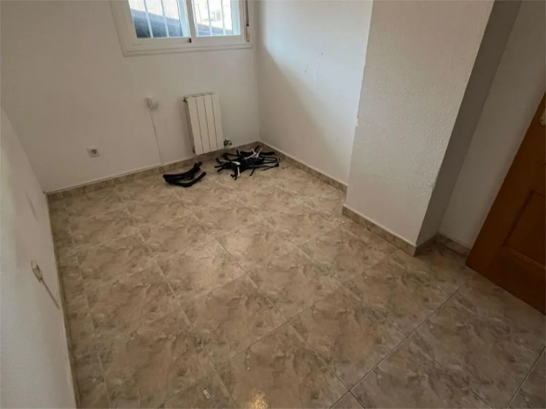 Piso en  Calle de Altair 12 - Foto 3