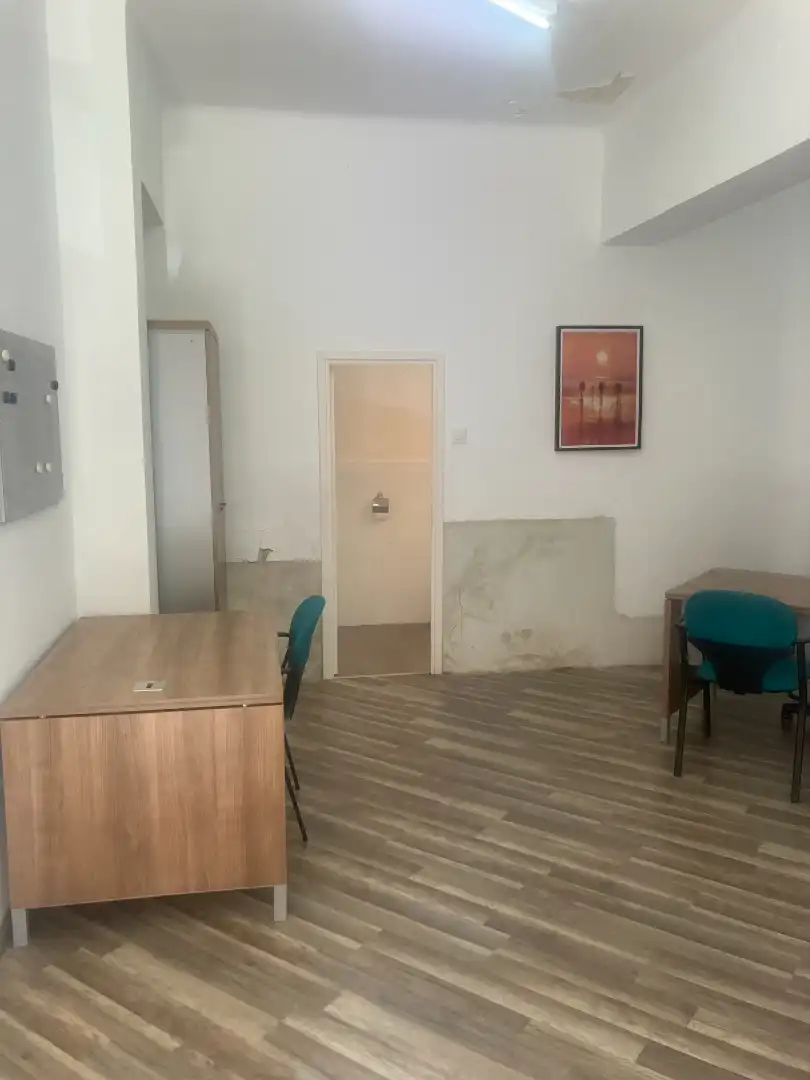 Local comercial en  Carrer del Doctor Robert - Foto 3