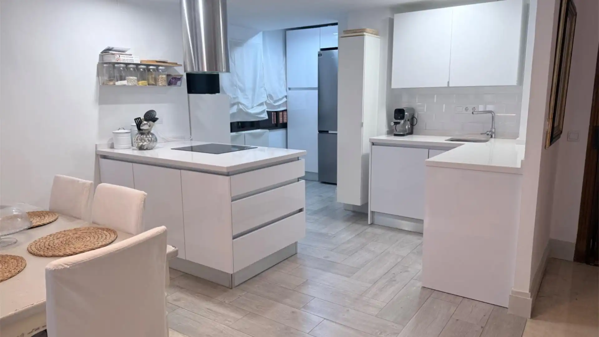 Piso en  Calle Salvador Dalí 10 - Foto 5