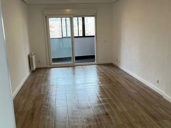 Piso en calle de Arganda, 38