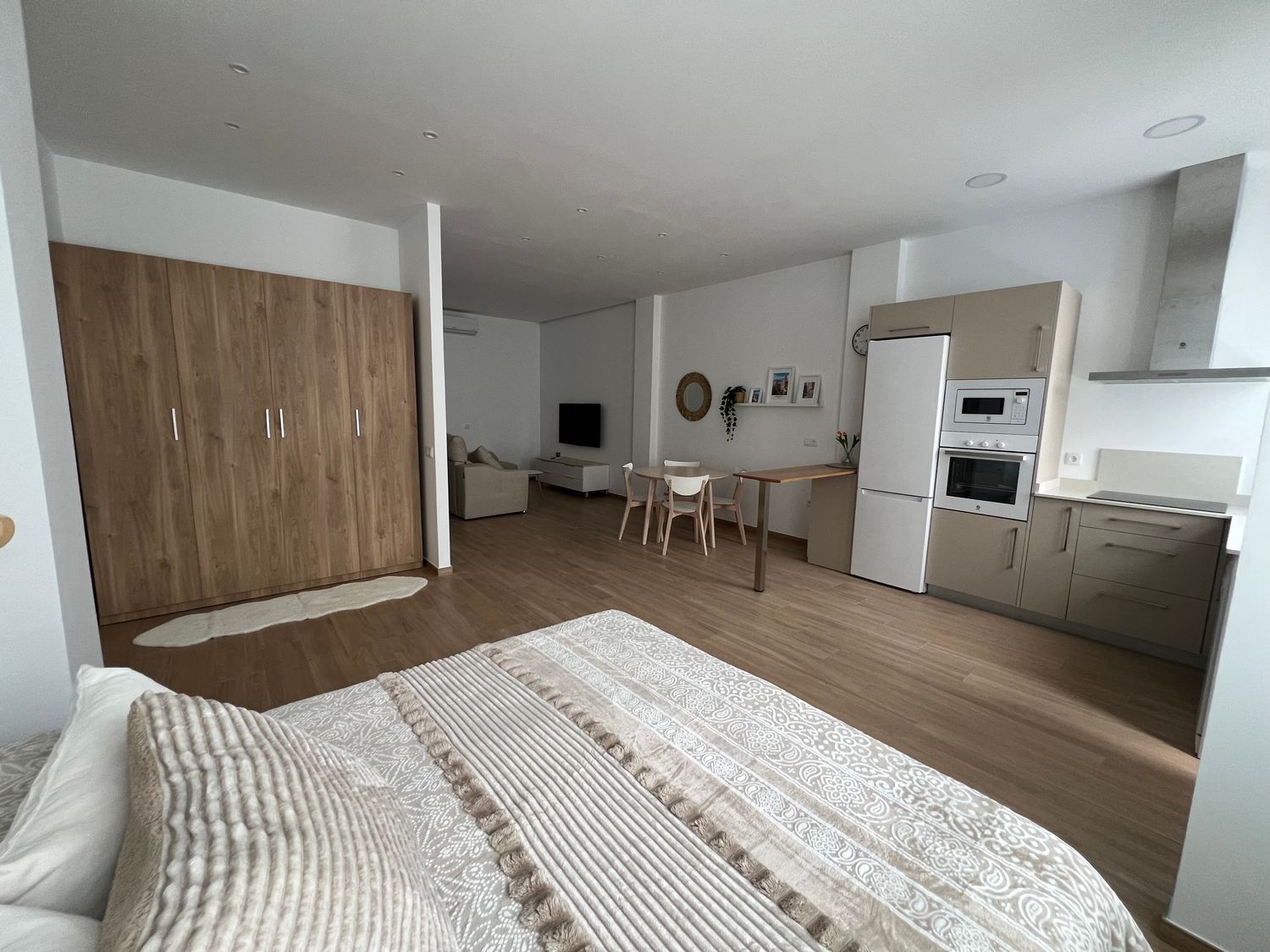 Estudio en Calle Emilio Prados, Girón - Las Delicias - Pacífico - Foto 3