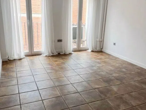 Dúplex en calle Doctor Benito Hernándo, 21