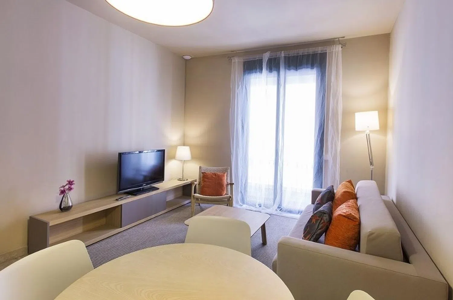 Piso en calle del Olmo, 13 - Foto 3