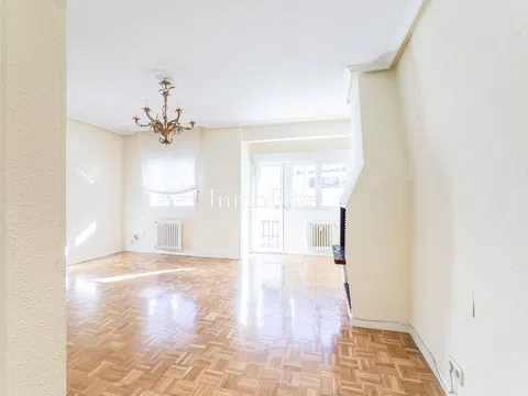 Piso en calle del Doctor Calero, 44