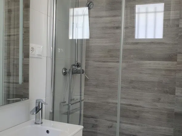Chalet pareado en Avenida Conquistadores, 46 - Foto 3