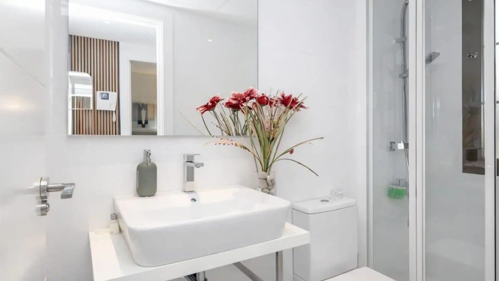 Casa adosada en  Carrer Lisboa 5 - Foto 9