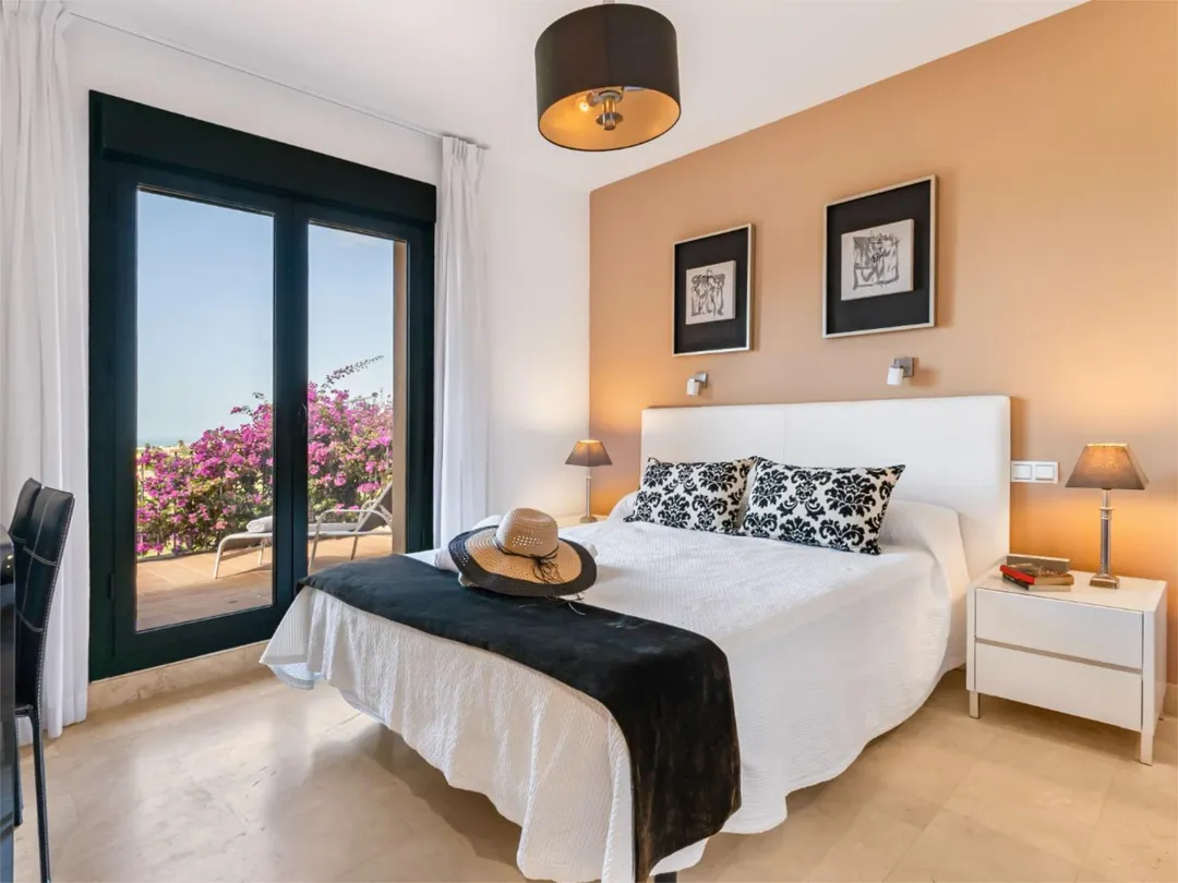 Casa adosada en  Calle Teodosio 12 - Foto 36