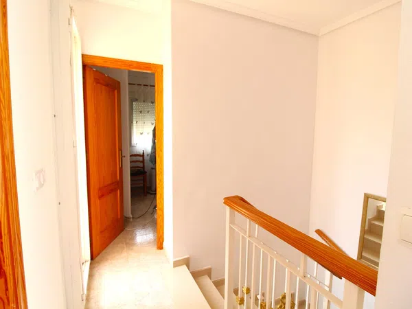 Chalet adosado en Calle Baikal, 8, Zona Lago - Los Almendros - Foto 11
