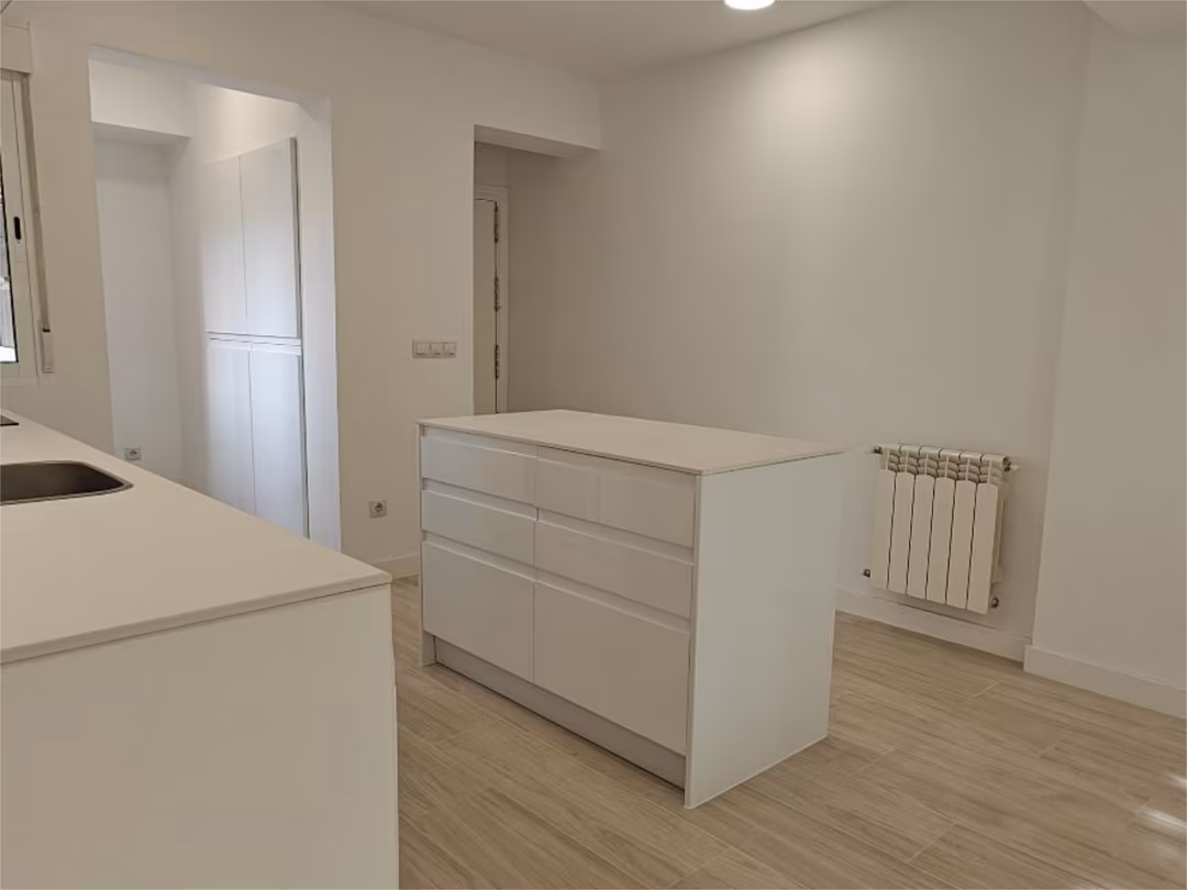 Piso en  Calle de José Arcones Gil 110 - Foto 5