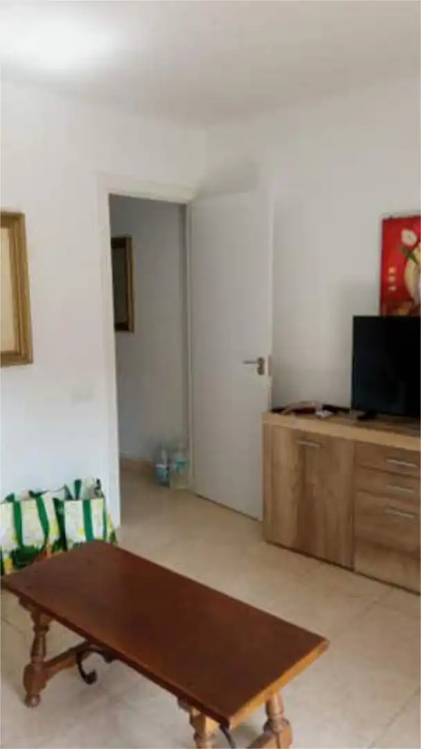 Apartamento en AVD gamonal arroyo de la miel - Foto 3