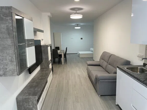 Piso en calle Pintor Palomino, 16 a