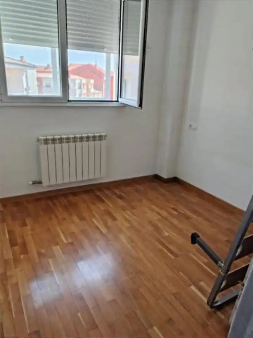 Piso en Trobajo del camino - Foto 2