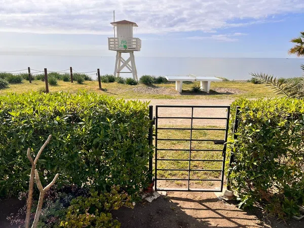 Chalet adosado en avenida de la Axarquía, 28 - Foto 1