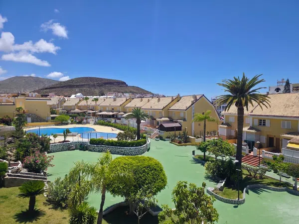 Chalet pareado en Avenida Antonio Dominguez, 9, Playa de las Américas, Playa de las Américas - Foto 1