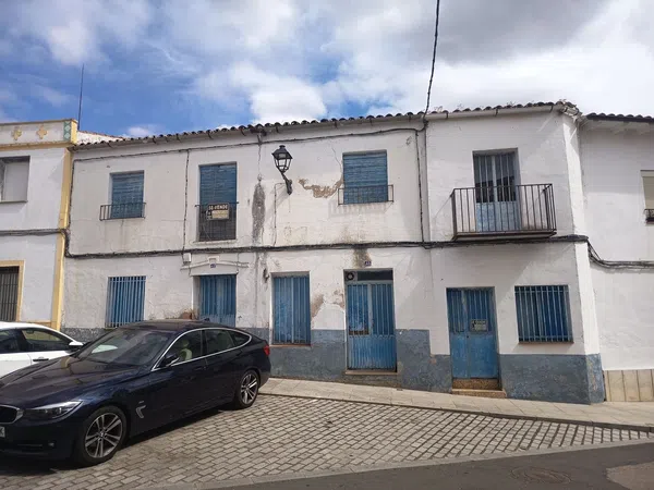 Casa de pueblo en Plaza de España, 43 - Foto 1