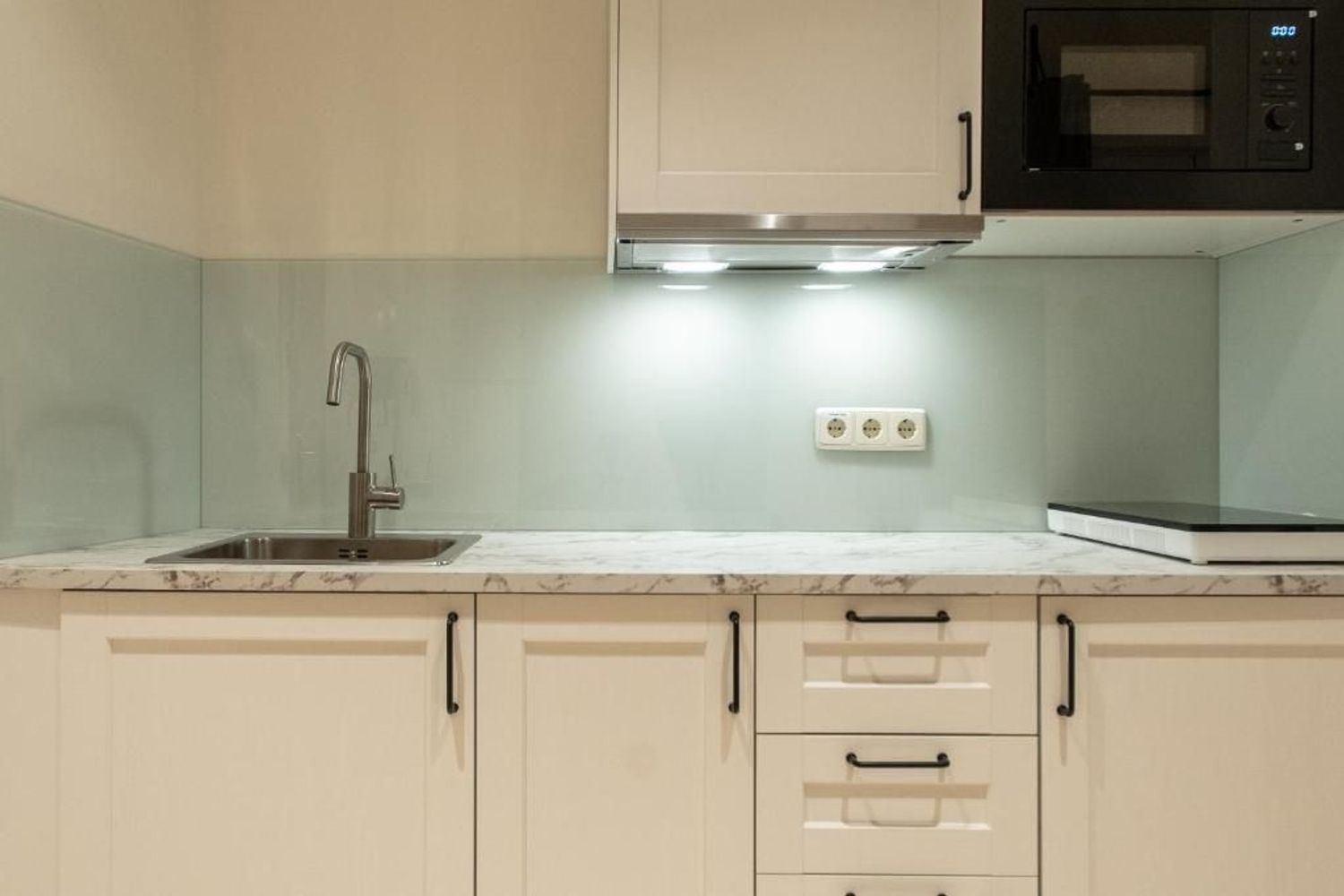 Piso en calle del mesón de paredes, 3