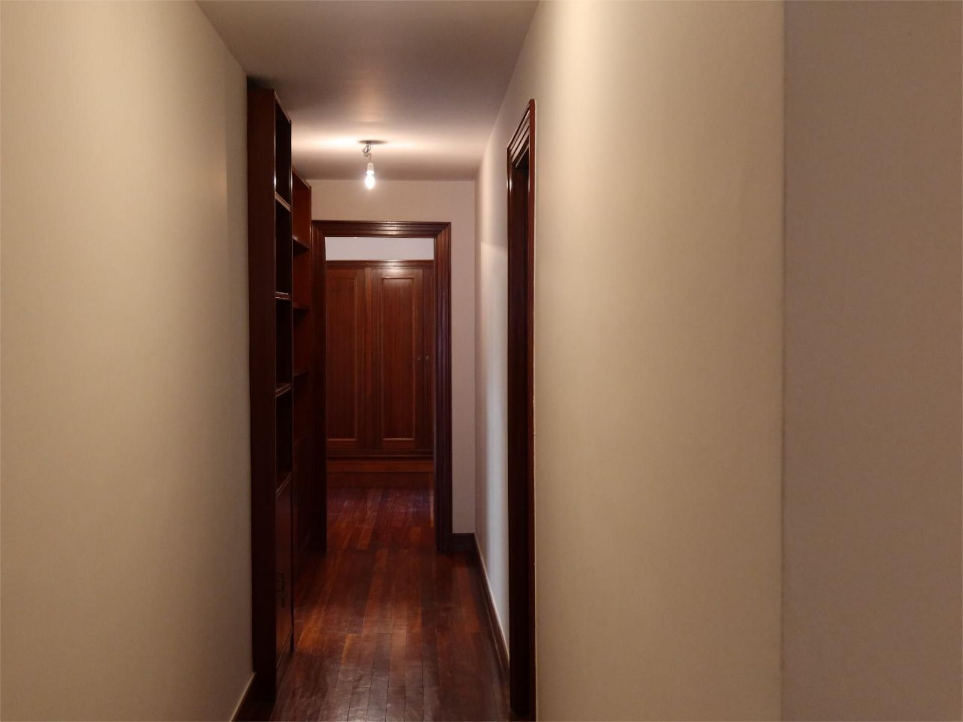 Piso en  Avenida de la Reina Victoria 39 - Foto 14