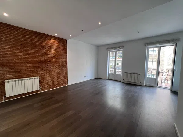 Piso en calle de García de Paredes, 24