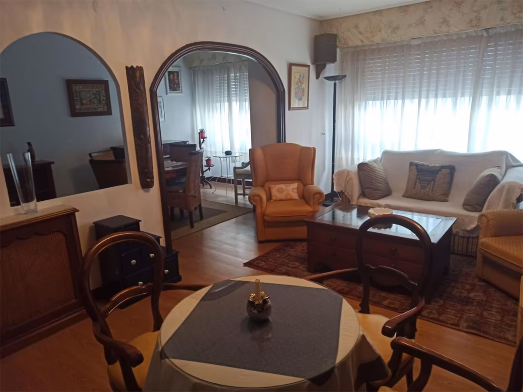 Piso en  Rúa Alfredo Vicenti 32