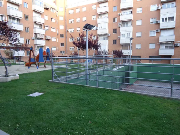 Piso en Avenida Retamas, 38 - Foto 4