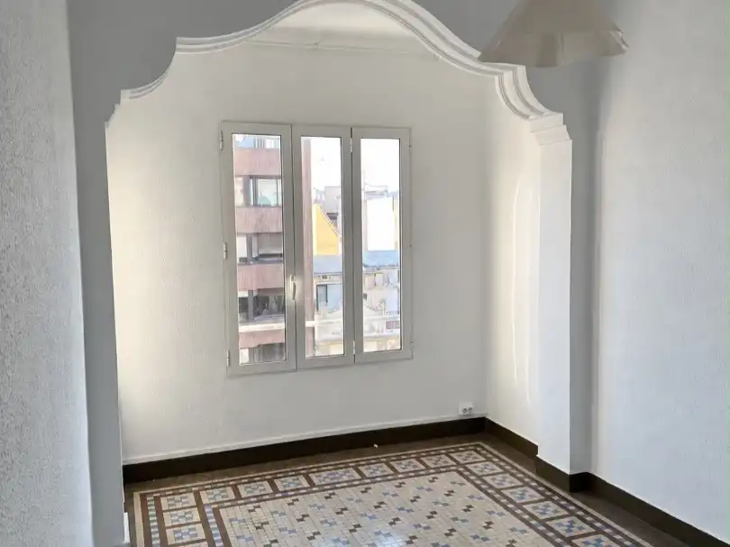 Piso en  Avinguda del Regne de València 52 - Foto 3