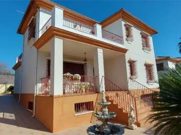 Casa adosada en Alcolea - Foto 1