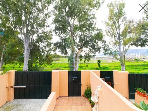 Casa independiente en calle Doña Clarines, 28 - Foto 1