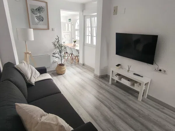 Chalet adosado en Avenida el Campón, 28, Salinas, Salinas - Foto 1