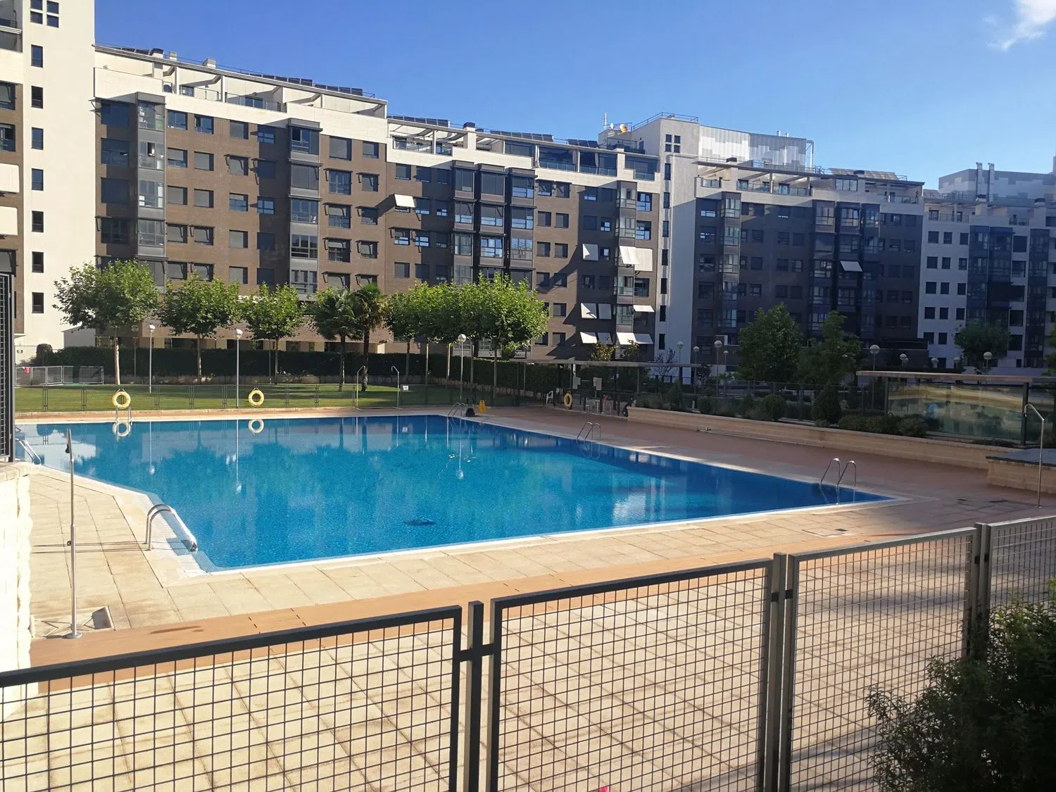 Ático en calle Rabanal del Camino, 15 - Foto 1