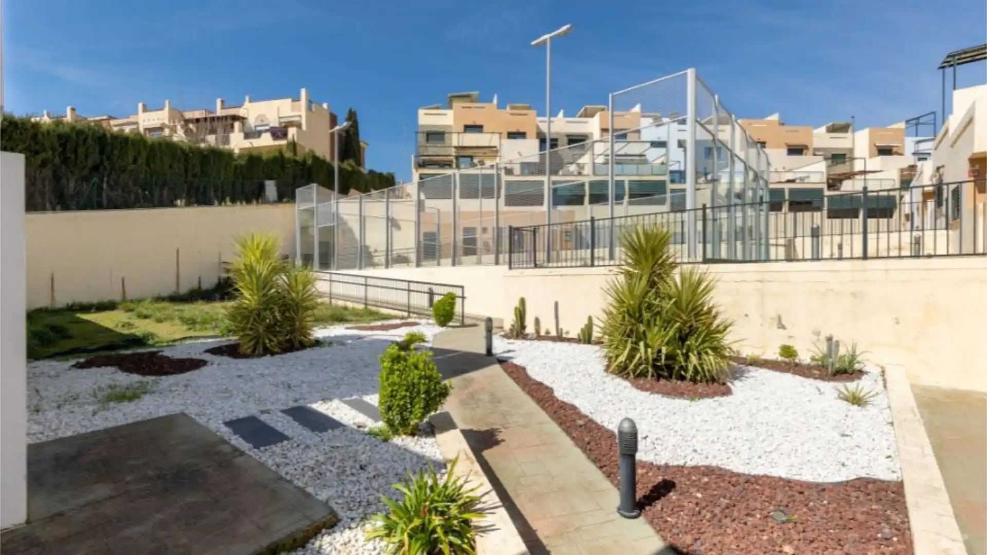 Casa adosada en  Paseo de la Raspa 2 - Foto 65