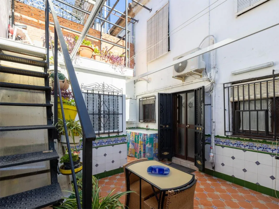 Casa adosada en  Calle Santa Herminia 37 - Foto 17