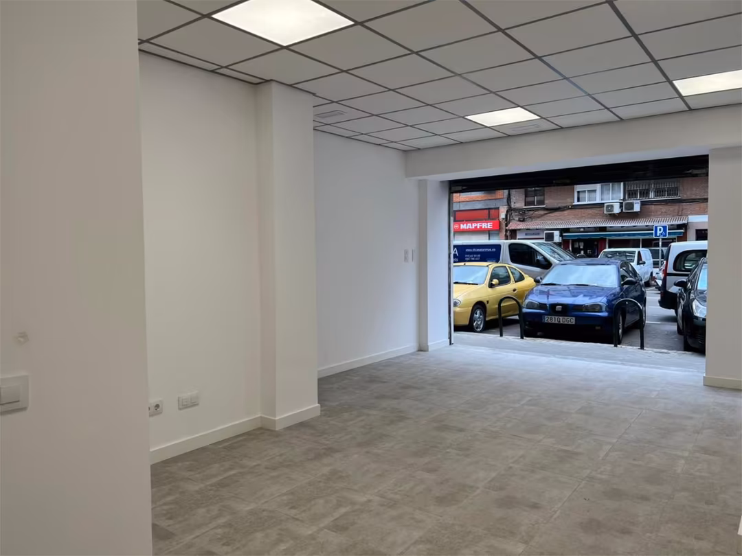 Planta baja en  Calle de Jacinto Verdaguer 13 - Foto 9