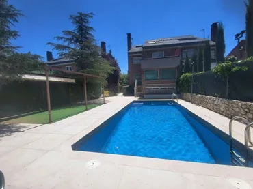 Chalet en Pozuelo de Alarcón - Foto 1