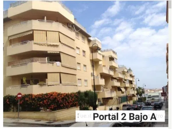 Piso en Calle Alvaro Mutis, 1, Los Rios - CARE - Foto 2
