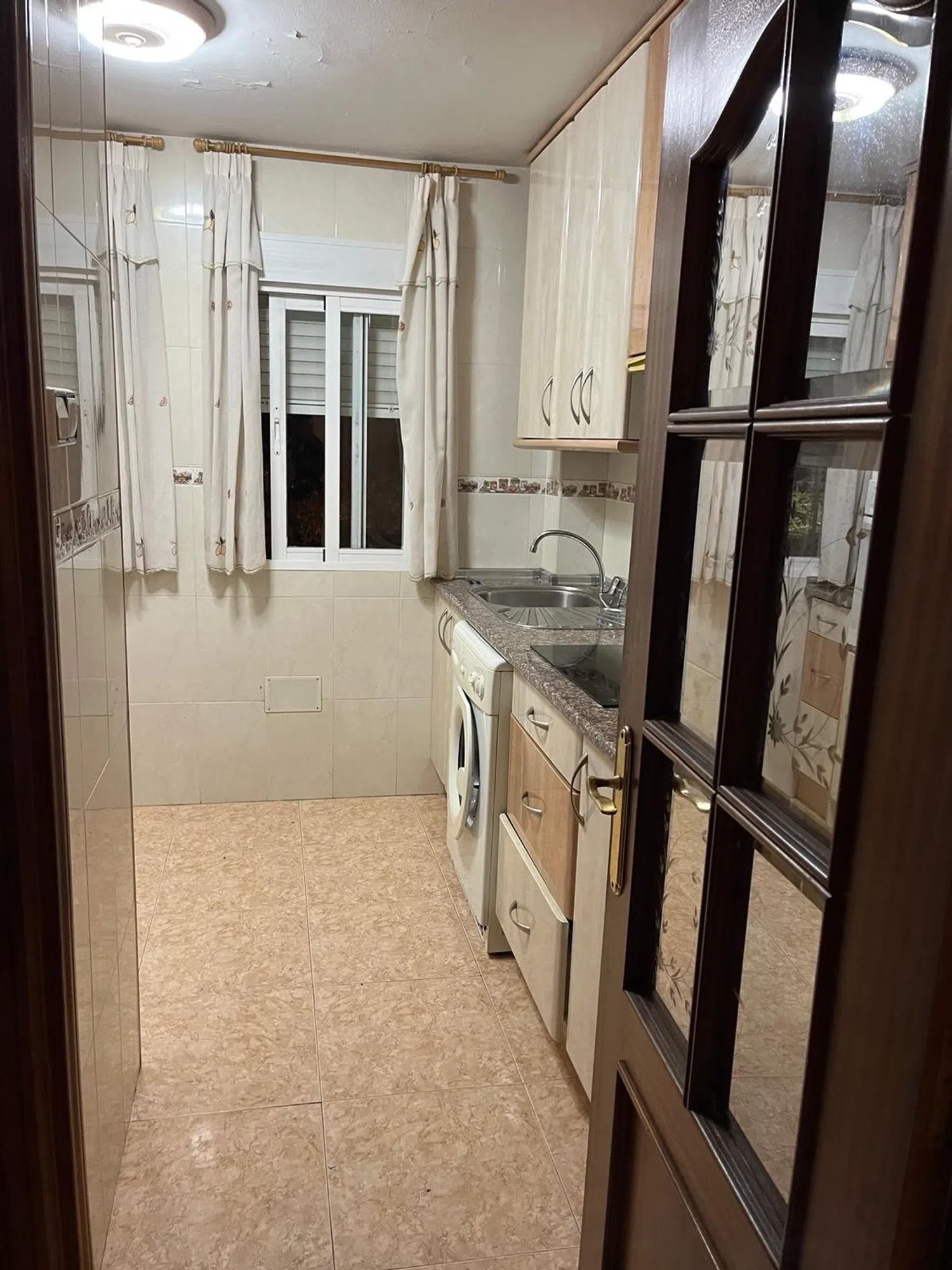 Piso en calle de Cuart de Poblet, 131 - Foto 2