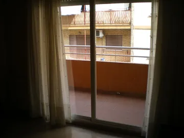 Piso en  Carrer d'Albocàsser 9 - Foto 7