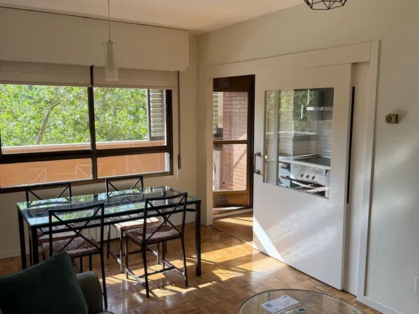 Piso en calle Arquitecto Sanchez Arcas, 5