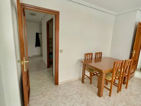 Piso en calle Francisco Huerta y Vega, 5